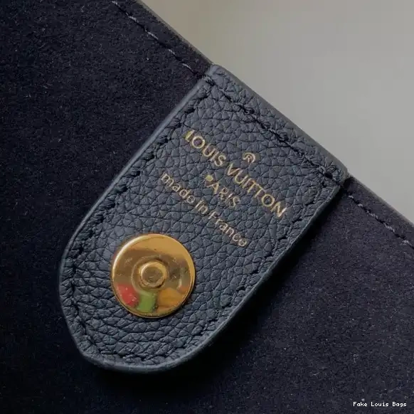Repladies offers premium fake Louis bags at unbeatable prices. Our products are cheap because we focus on direct sales Louis LOCKMETO Vuitton 0411